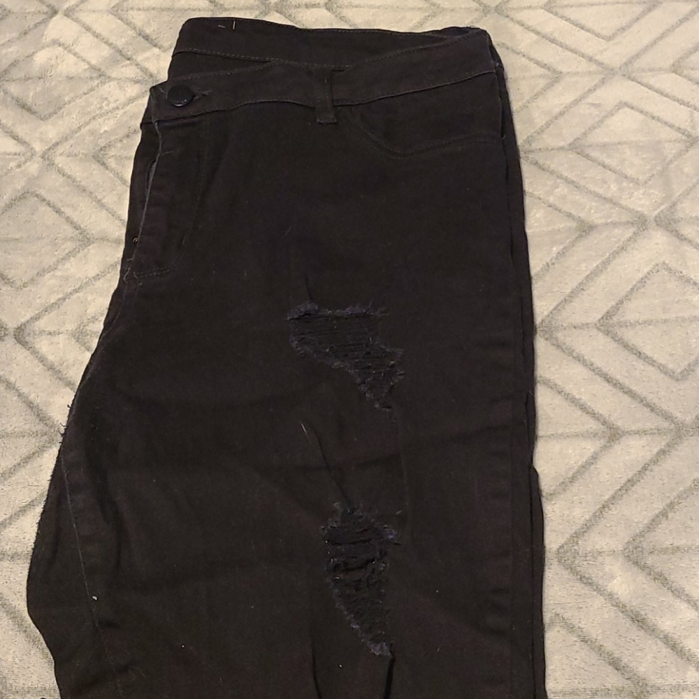Black ripped jeggings